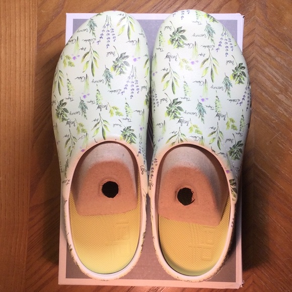 Dansko Shoes - Dansko Kane Molded Herbs Slip-on Mule, size EU 40